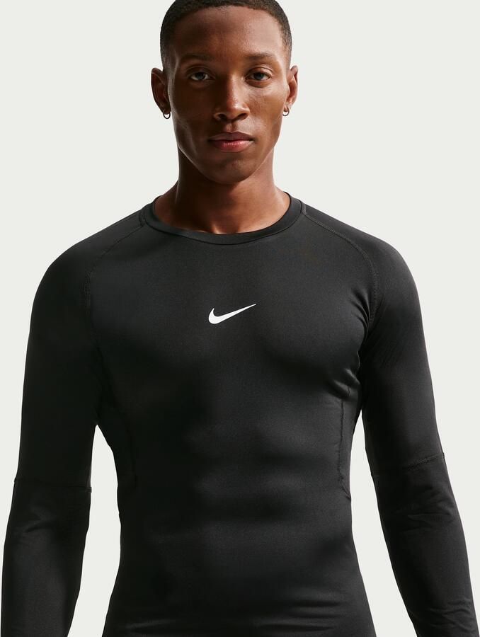 Nike Pro Dri-FIT strakke fitnesstop met lange mouwen voor heren Zwart