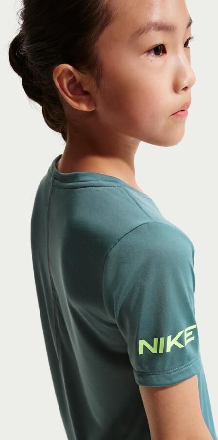 Nike Pro Dri-FIT trainingstop met korte mouwen voor meisjes Grijs - Foto 3