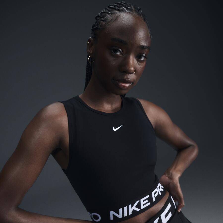 Nike Pro korte tanktop met Dri-FIT voor dames Zwart - Foto 3