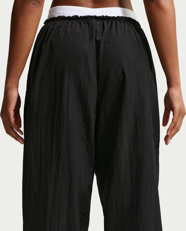Nike ruimvallende parachutebroek met hoge taille voor dames Zwart - Foto 2