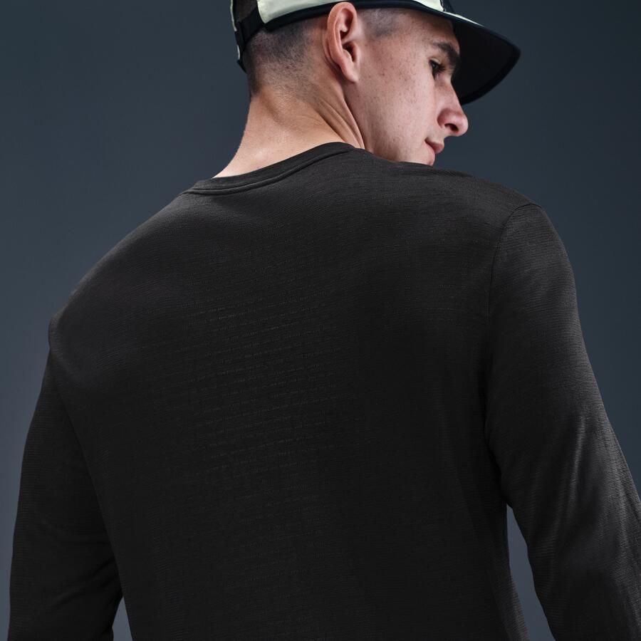 Nike Run Wool Dri-FIT ADV hardlooptop met lange mouwen voor heren Zwart