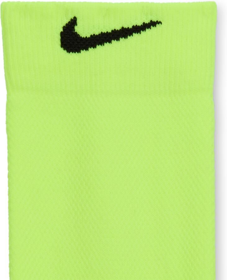 Nike Running Midweight crew sokken (1 paar) Geel