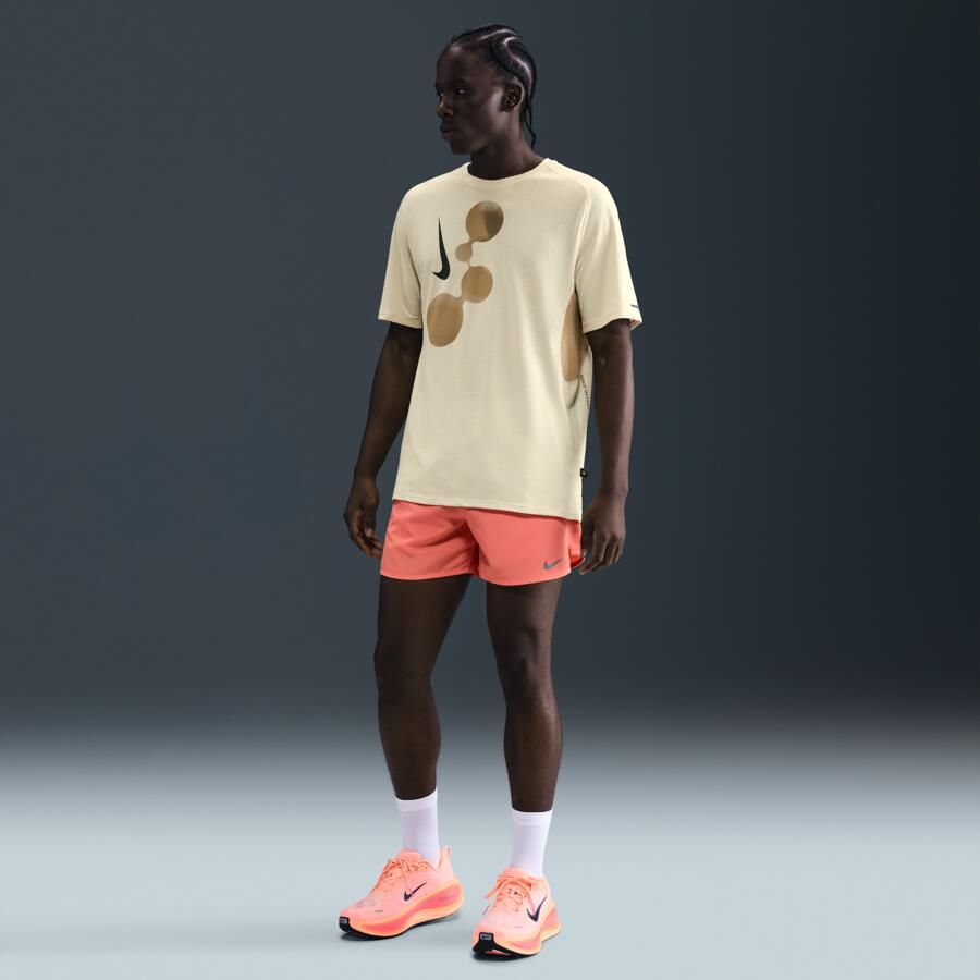 Nike Solar Chase Dri-FIT ADV hardlooptop met korte mouwen voor heren Bruin - Foto 3