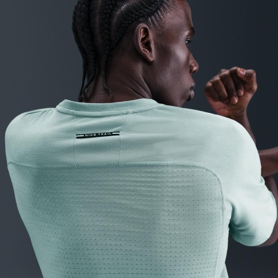 Nike Solar Chase Dri-FIT ADV hardlooptop met korte mouwen voor heren Groen
