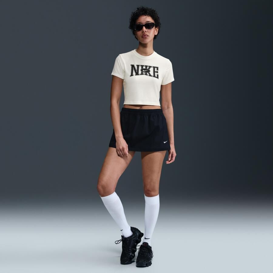 Nike Sportswear Aansluitend kort T-shirt voor dames Wit - Foto 3