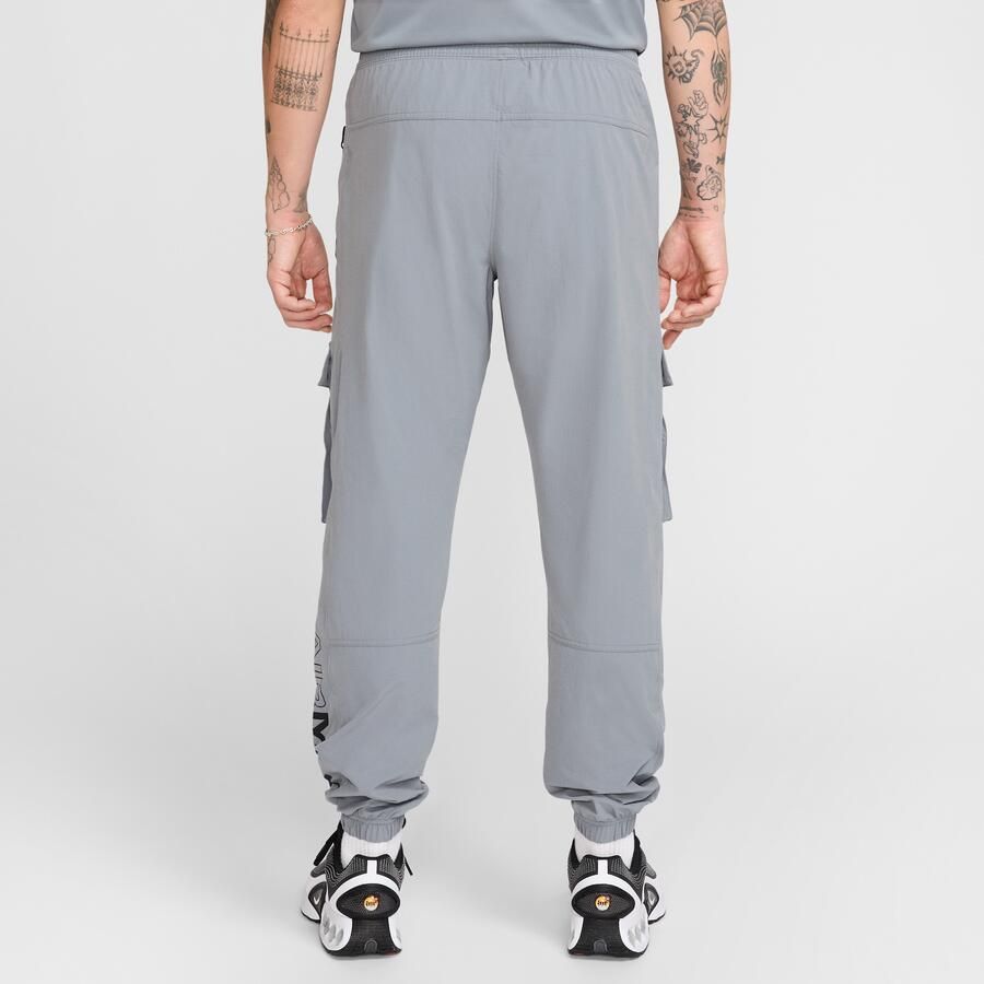 Nike Sportswear Air Max Geweven cargobroek voor heren Grijs
