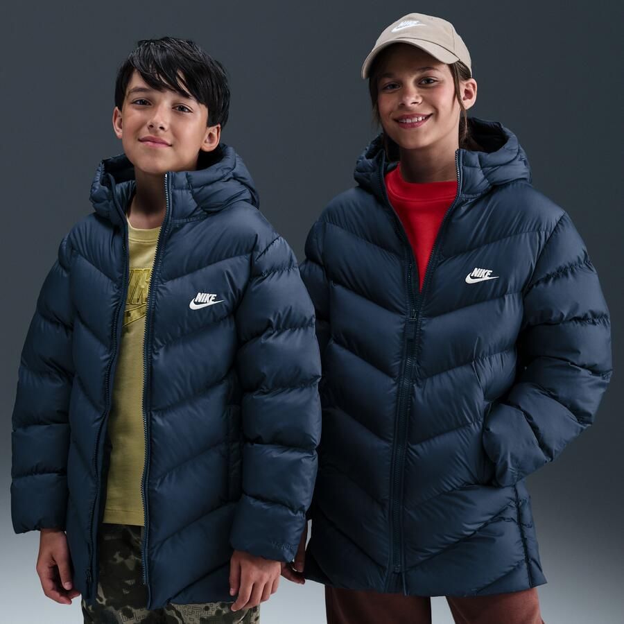 Nike Sportswear All Day Play gewatteerd Therma-FIT jack met ruime pasvorm voor kids Blauw - Foto 4