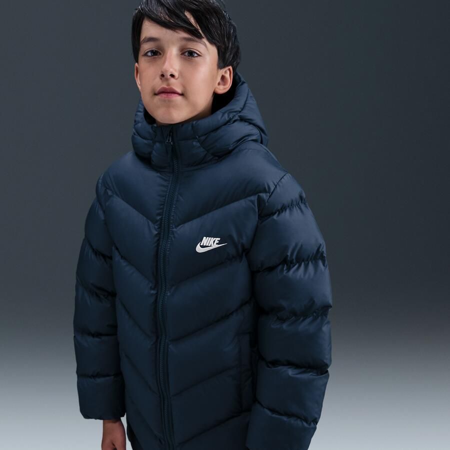 Nike Sportswear All Day Play gewatteerd Therma-FIT jack met ruime pasvorm voor kids Blauw - Foto 2