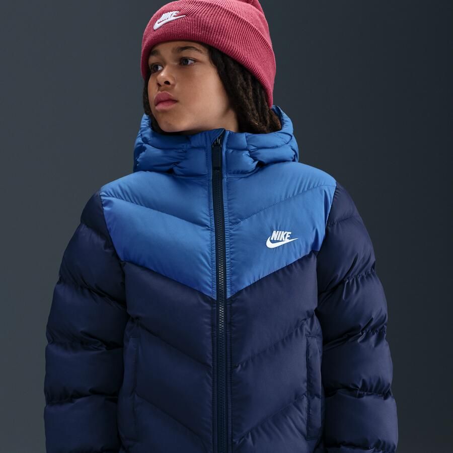 Nike Sportswear All Day Play gewatteerd Therma-FIT jack met ruime pasvorm voor kids Blauw - Foto 2