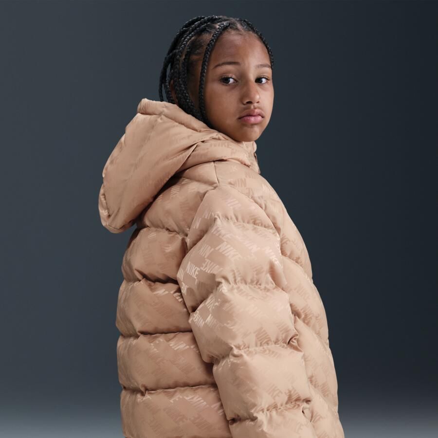 Nike All Day Play gewatteerd Therma-FIT jack met ruime pasvorm voor kids Bruin - Foto 3