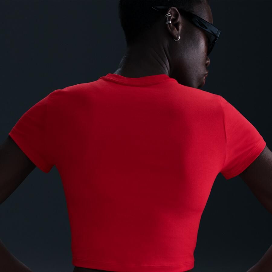 Nike Sportswear Chill Knit aansluitend kort T-shirt voor dames Rood - Foto 4