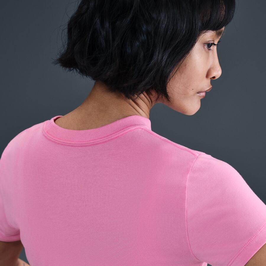 Nike Chill Knit kort T-shirt voor dames Roze
