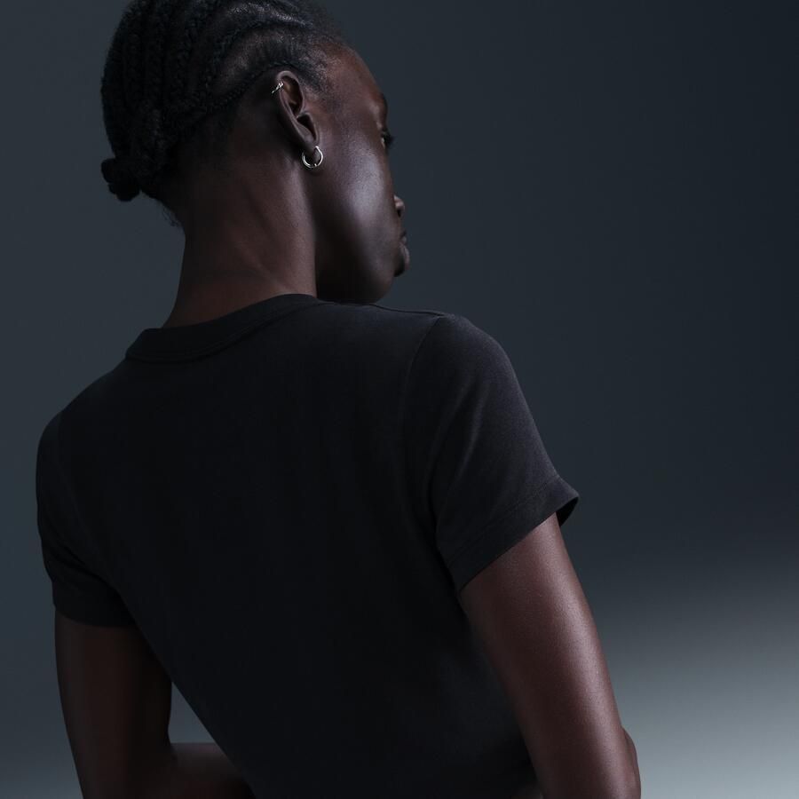 Nike Chill Knit kort T-shirt voor dames Zwart - Foto 4