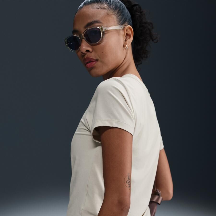 Nike Chill Knit T-shirt voor dames Bruin - Foto 4