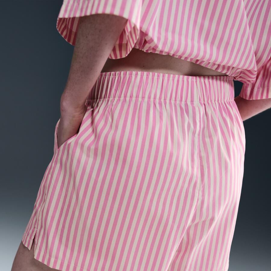 Nike Sportswear Chill Poplin ruimvallende gestreepte damesshorts met halfhoge taille Roze - Foto 2