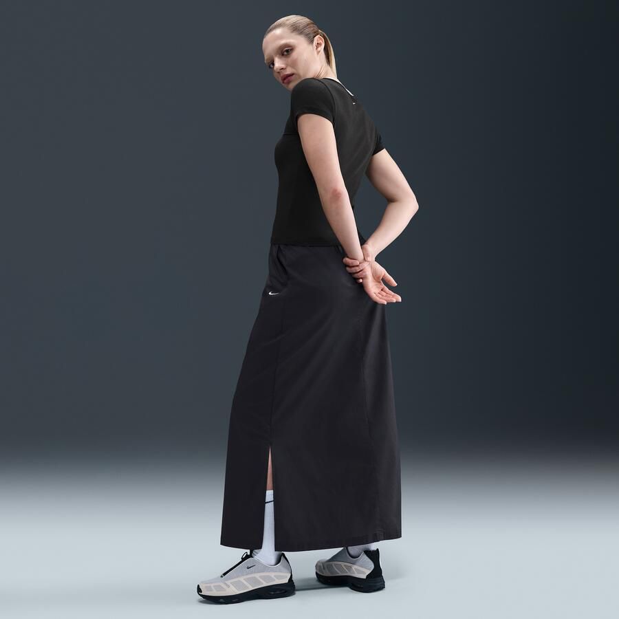 Nike Chill Poplin ruimvallende geweven rok Zwart - Foto 3