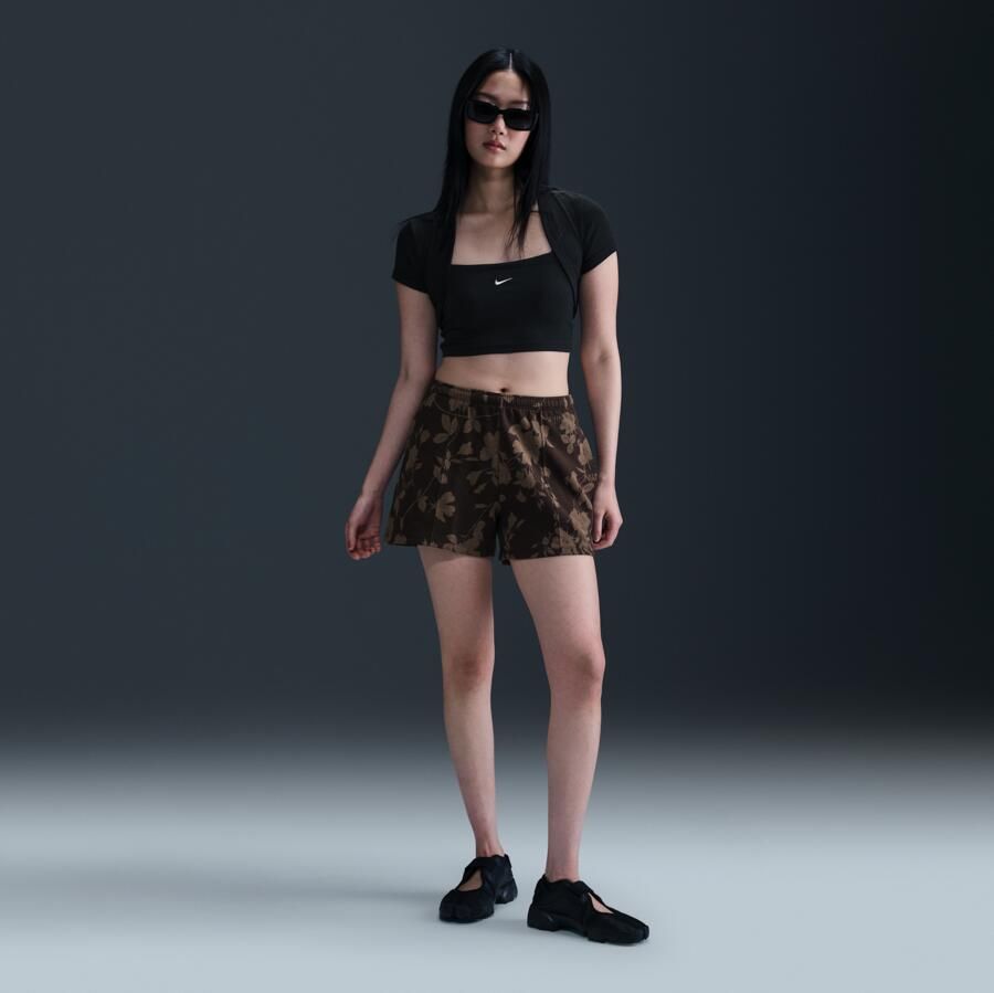 Nike Chill Terry shorts van sweatstof met print en halfhoge taille voor dames Bruin - Foto 4