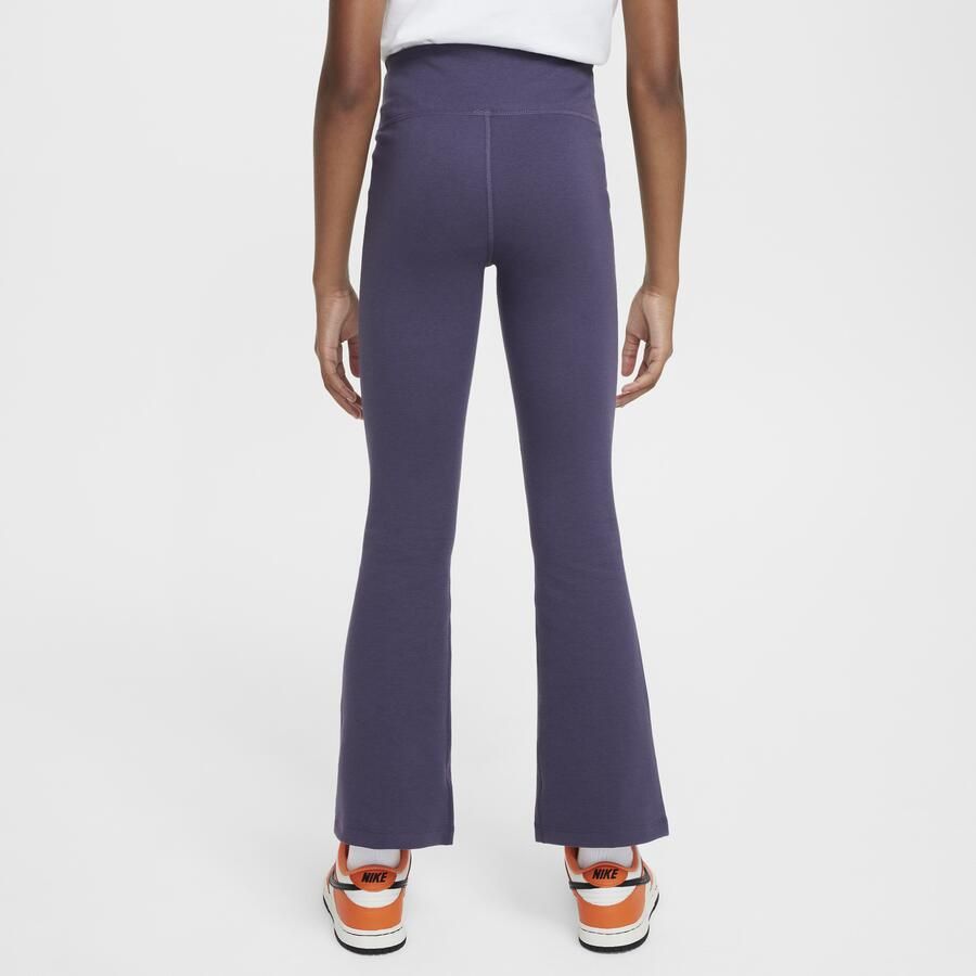 Nike Sportswear Classic legging met hoge taille en wijde pijpen voor meisjes Paars - Foto 4