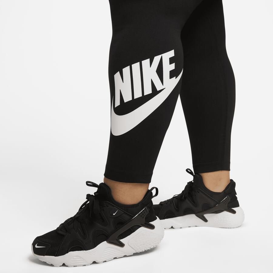 Nike Sportswear Classics legging met graphic en hoge taille voor dames (Plus Size) Zwart