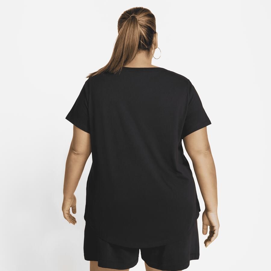 Nike Club Essentials T-shirt voor dames (Plus Size) Zwart - Foto 4