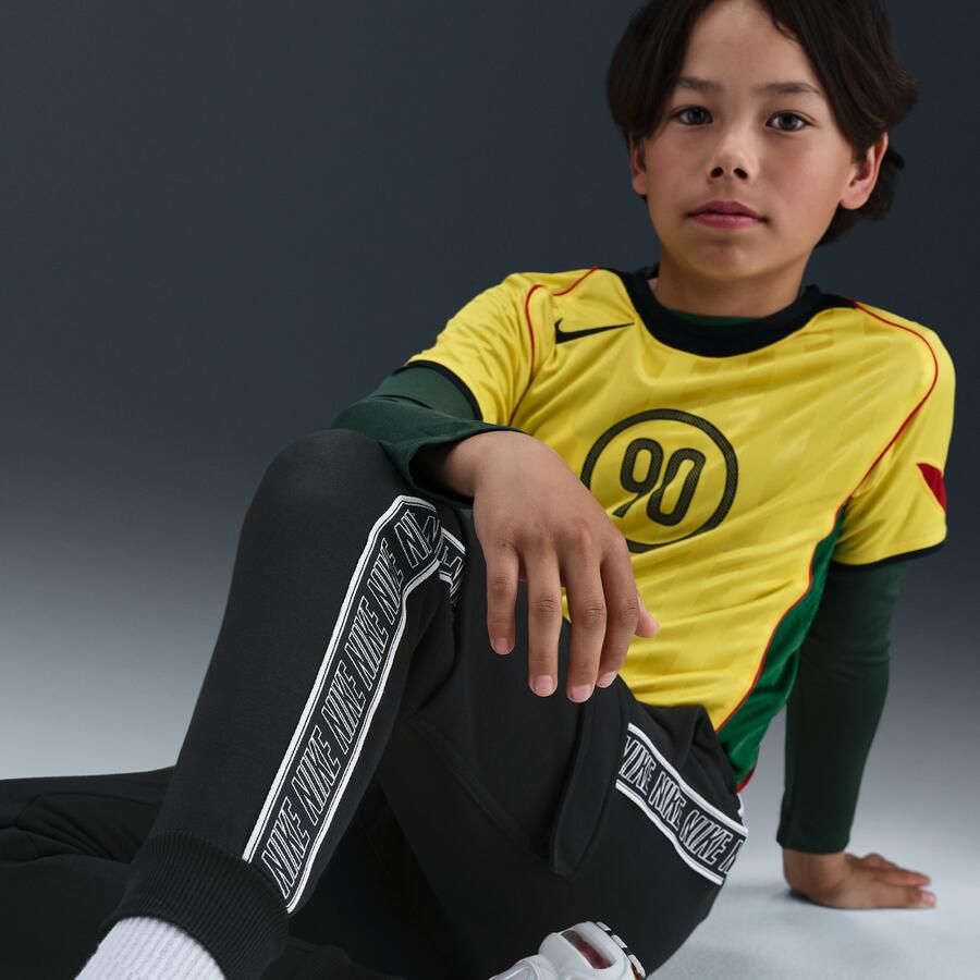 Nike Club Fleece cargobroek voor kids Zwart - Foto 3