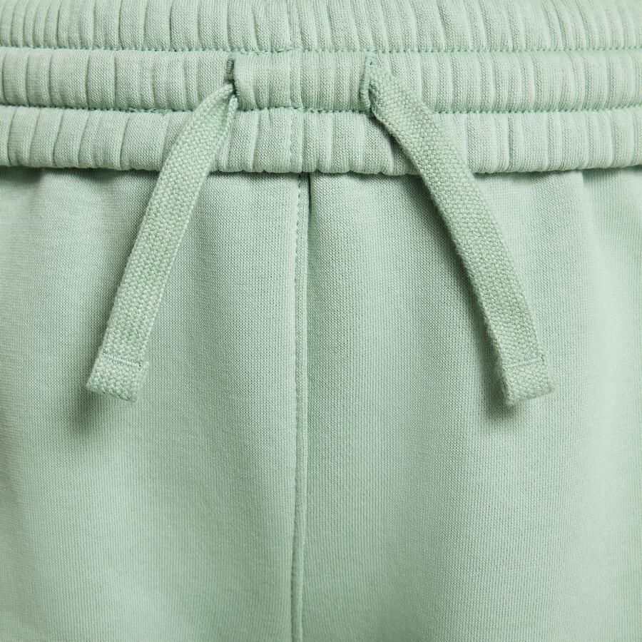 Nike Club Fleece ruimvallende kinderbroek Groen