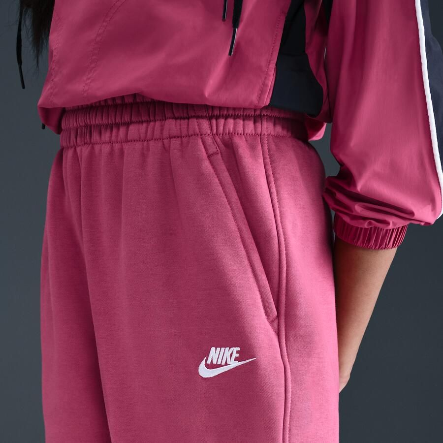 Nike Club Fleece ruimvallende kinderbroek Paars