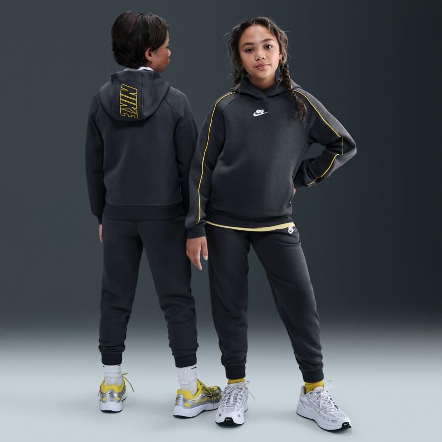 Nike Sportswear Club Fleece trainingspak met capuchon voor kids Grijs - Foto 4