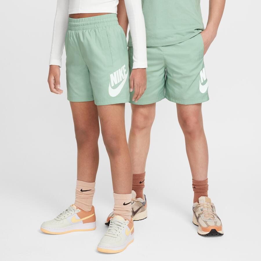 Nike Club geweven kindershorts (15 cm) Groen - Foto 4