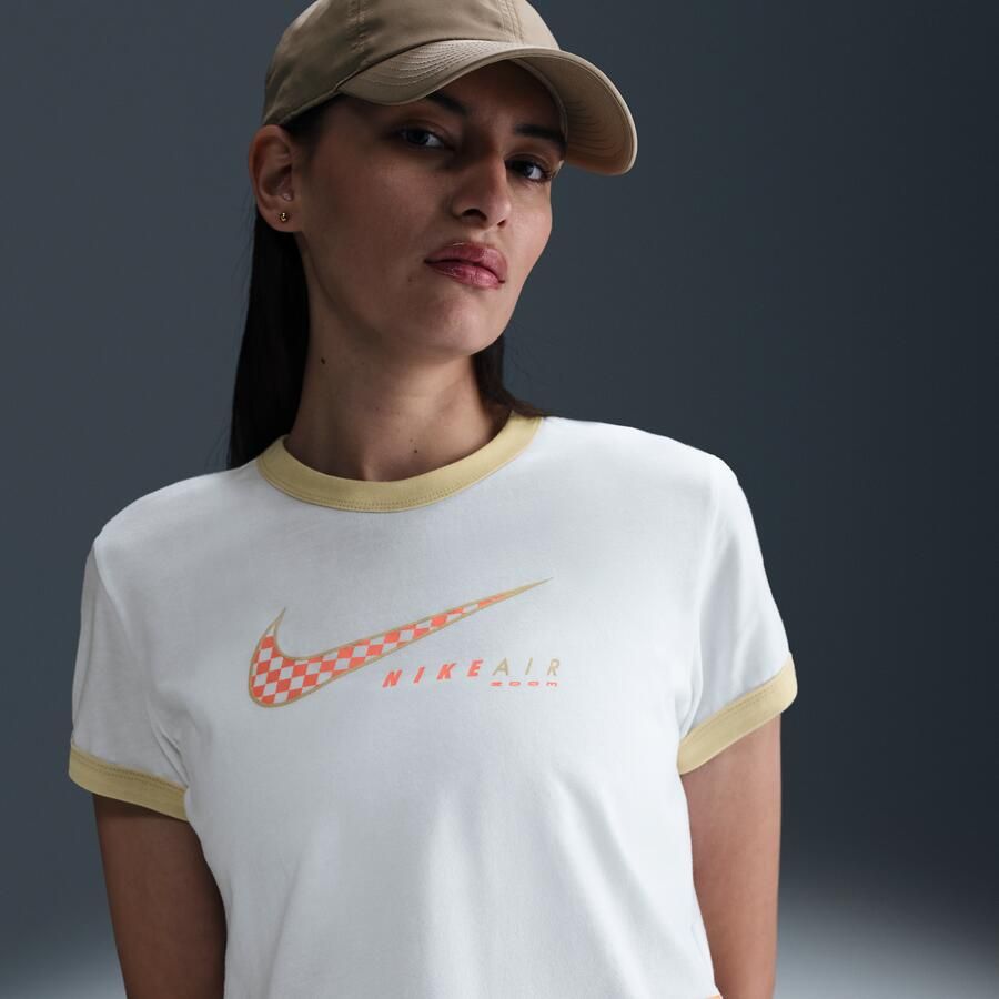 Nike Sportswear Club T-shirt met korte mouwen voor dames Wit - Foto 4