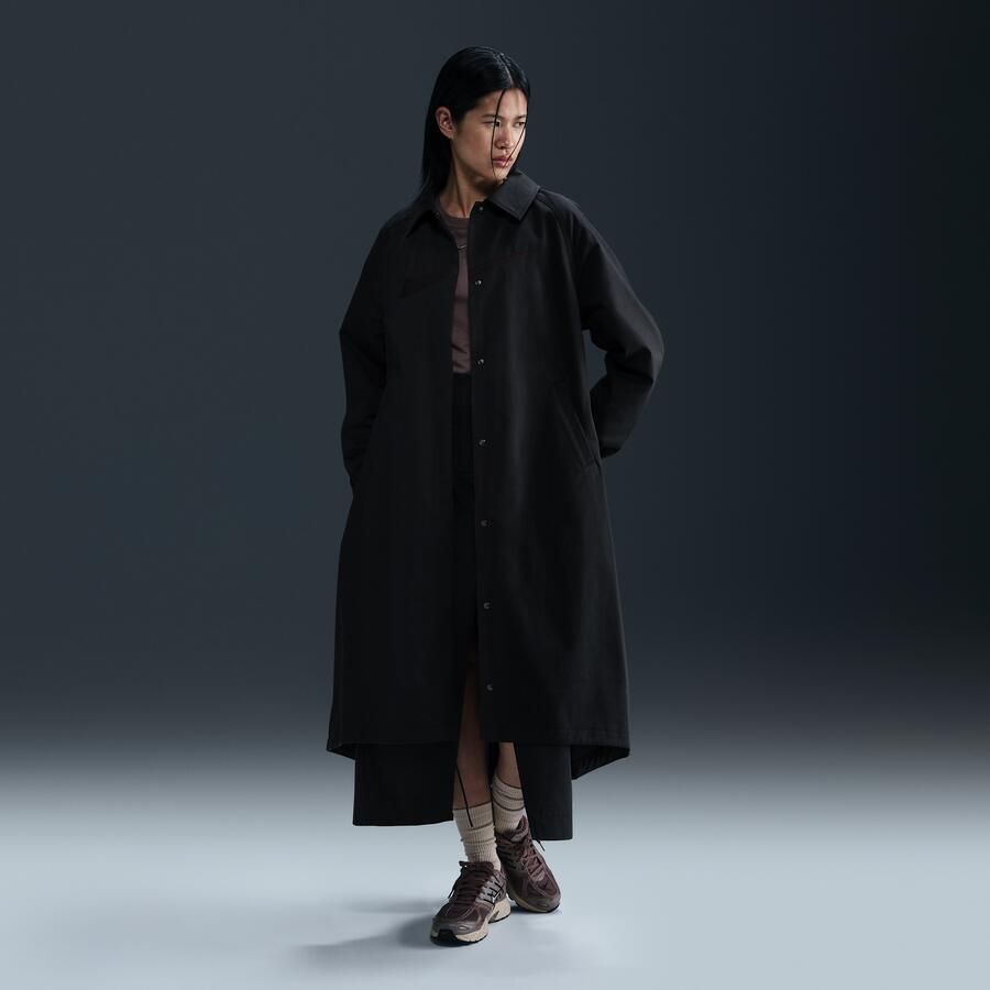 Nike Sportswear Collection ruimvallende trenchcoat van keperstof voor dames Zwart - Foto 3