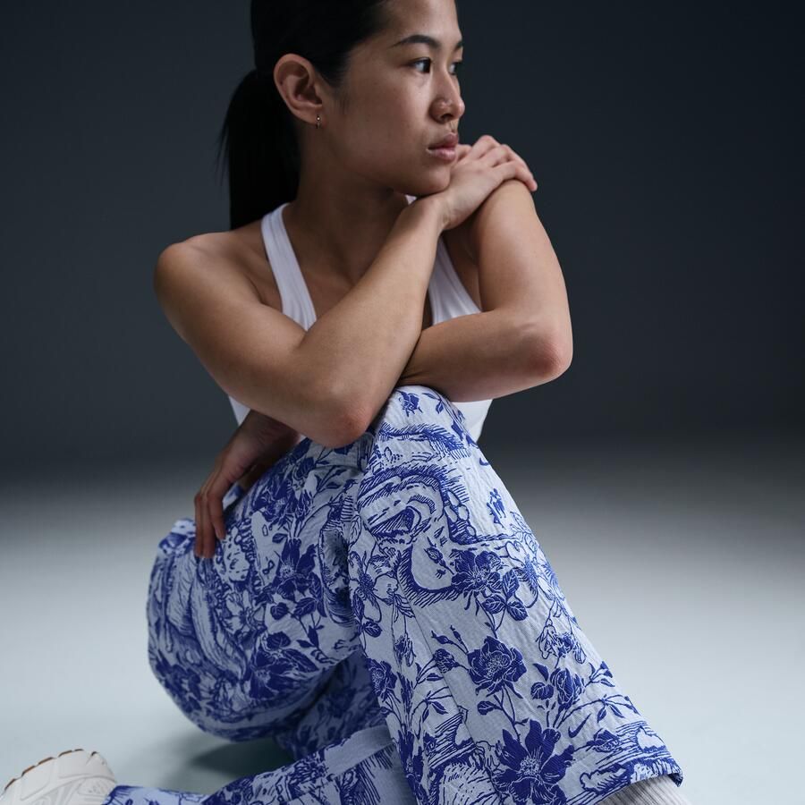 Nike Sportswear Collection trainingsbroek van jacquard met halfhoge taille voor dames Wit