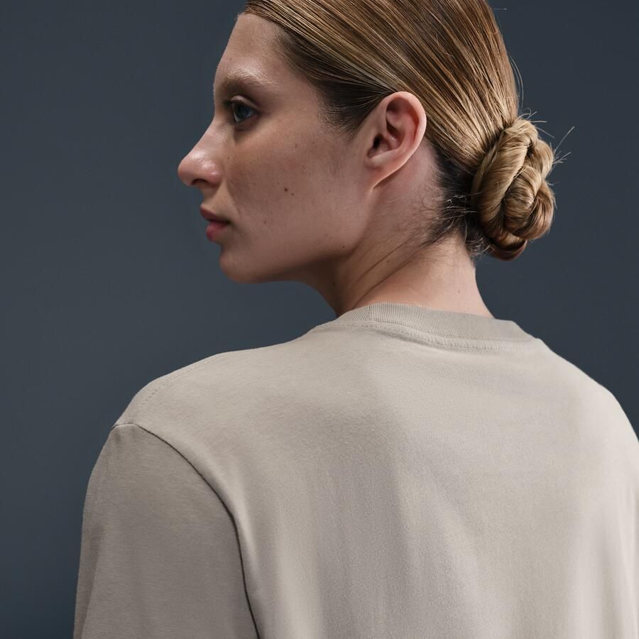 Nike Sportswear Essential T-shirt voor dames Grijs