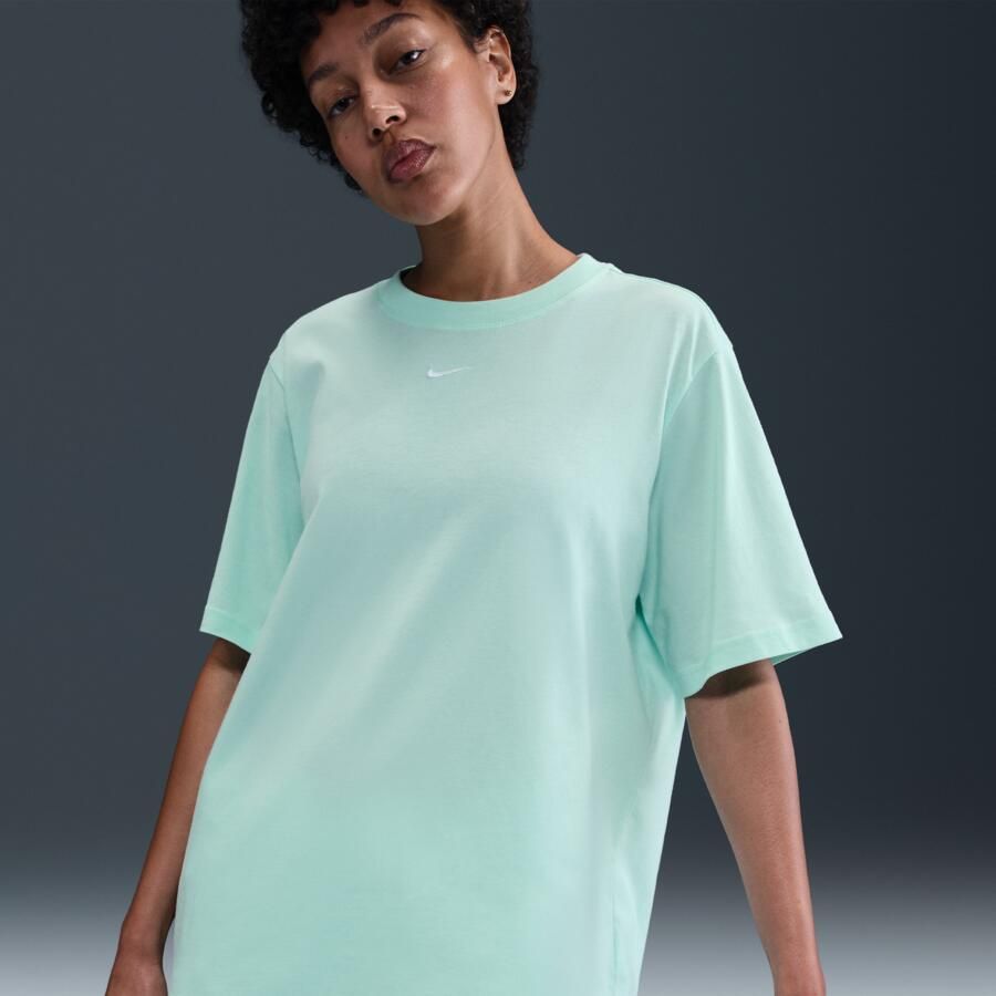 Nike Sportswear Essential T-shirt voor dames Groen - Foto 4