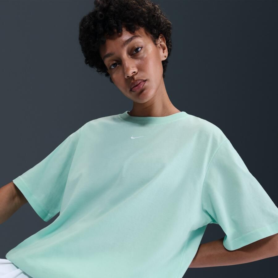 Nike Sportswear Essential T-shirt voor dames Groen - Foto 2