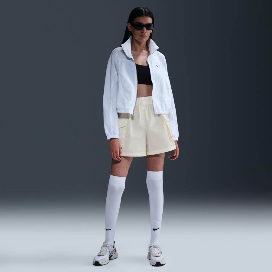 Nike Sportswear Essential Woven cargoshorts met hoge taille voor dames (13 cm) Wit - Foto 4