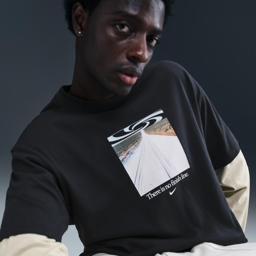 Nike Sportswear Max90 T-shirt voor heren Zwart - Foto 2