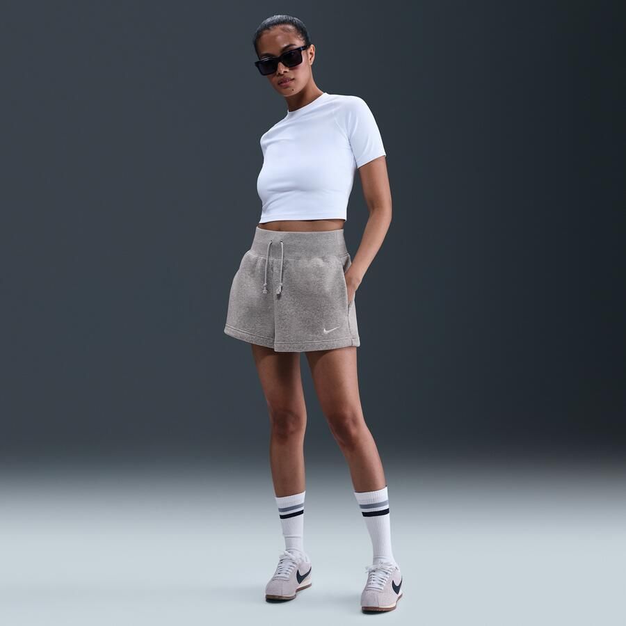 Nike Sportswear Phoenix Fleece damesshorts met ruimvallende pasvorm en hoge taille Grijs - Foto 4