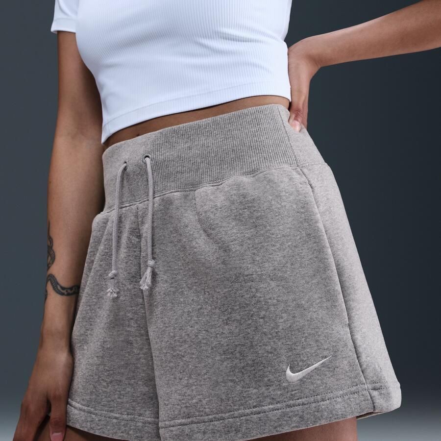 Nike Sportswear Phoenix Fleece damesshorts met ruimvallende pasvorm en hoge taille Grijs