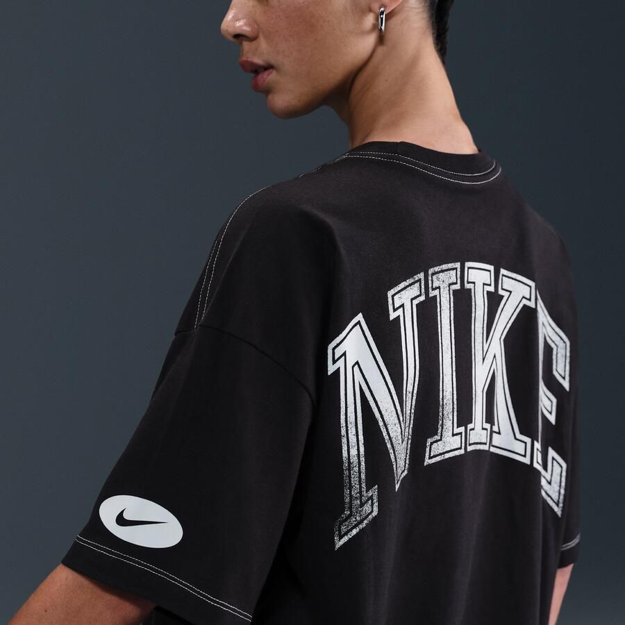 Nike Sportswear T-shirt met graphic voor dames Zwart