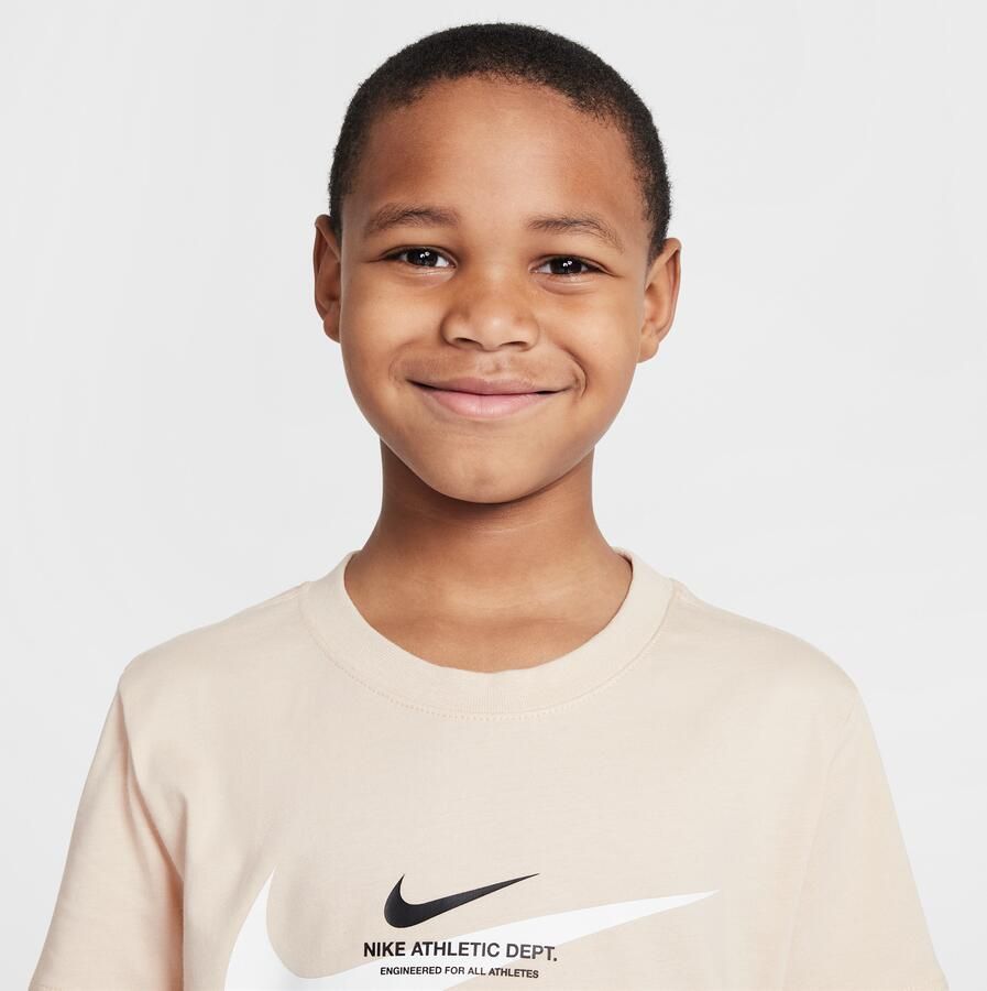 Nike Sportswear T-shirt voor jongens Bruin - Foto 3