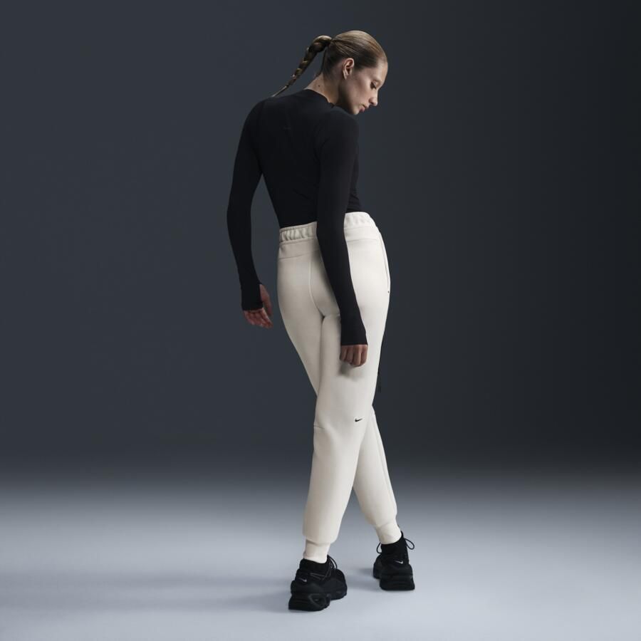 Nike Sportswear Tech Fleece joggingbroek met halfhoge taille voor dames Bruin - Foto 2