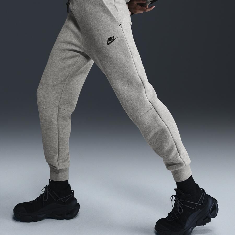 Nike Tech Fleece joggingbroek met halfhoge taille voor dames Grijs - Foto 4
