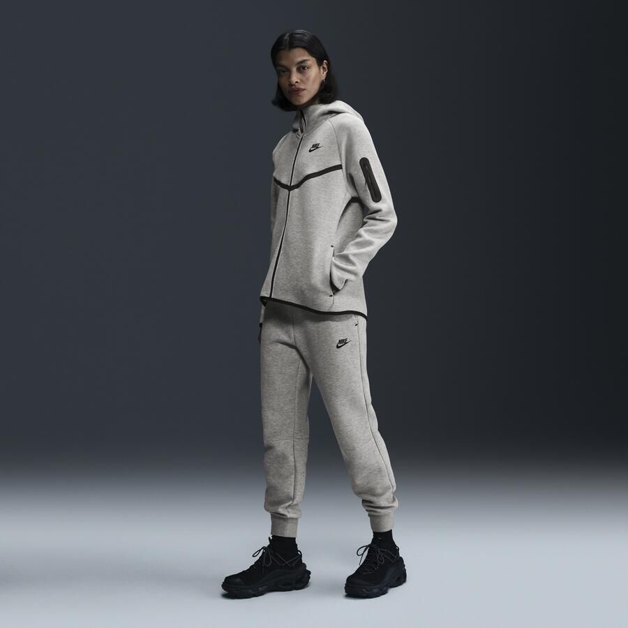 Nike Tech Fleece joggingbroek met halfhoge taille voor dames Grijs - Foto 3