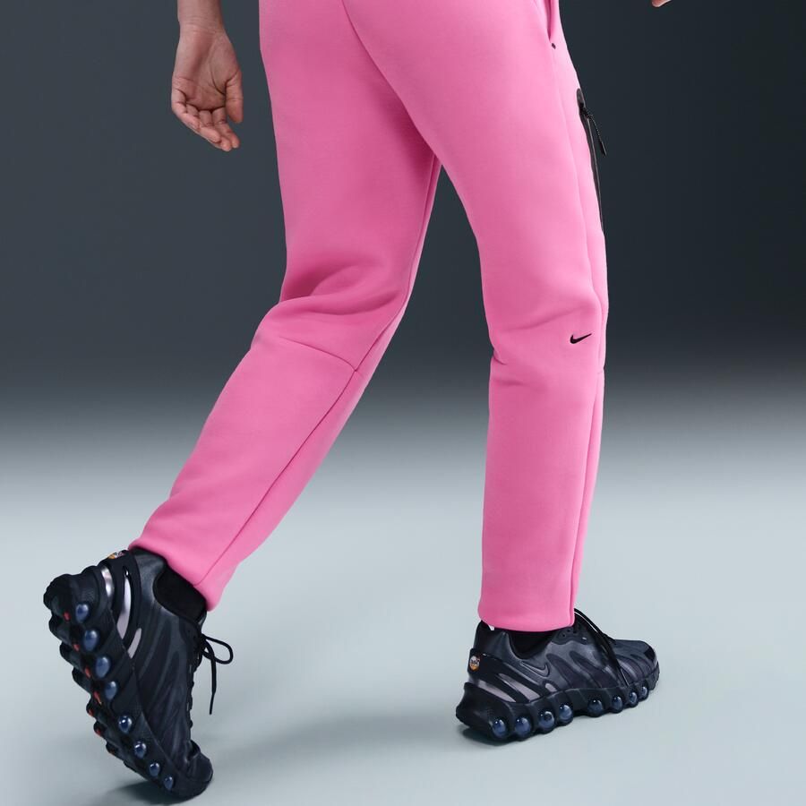 Nike Tech Fleece joggingbroek met halfhoge taille voor dames Roze - Foto 2