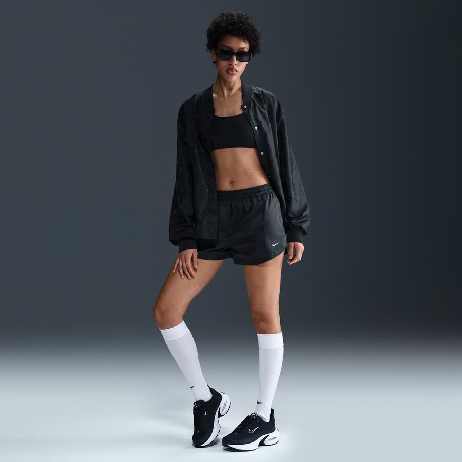 Nike Windrunner geweven damesshorts met halfhoge taille (5 cm) Zwart - Foto 4