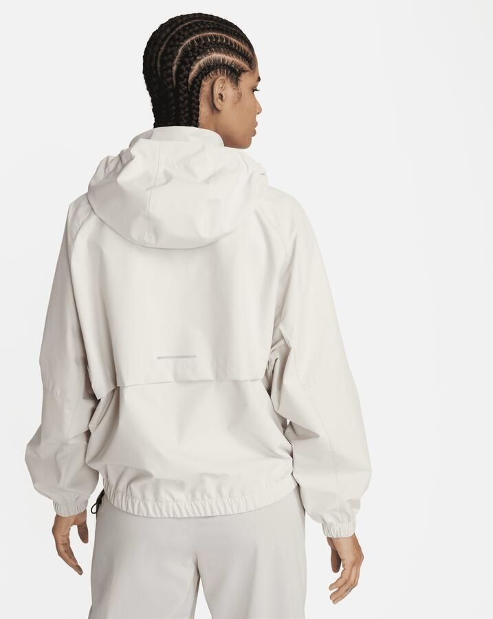 Nike Storm-FIT Swift hardloopjack voor dames Bruin - Foto 4