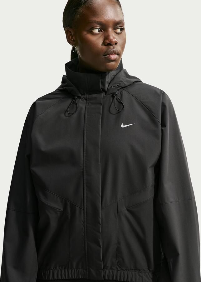 Nike Storm-FIT Swift hardloopjack voor dames Zwart