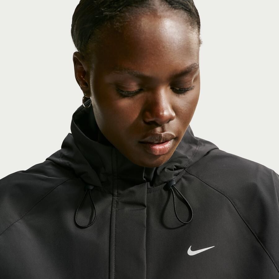 Nike Storm-FIT Swift hardloopjack voor dames Zwart - Foto 2