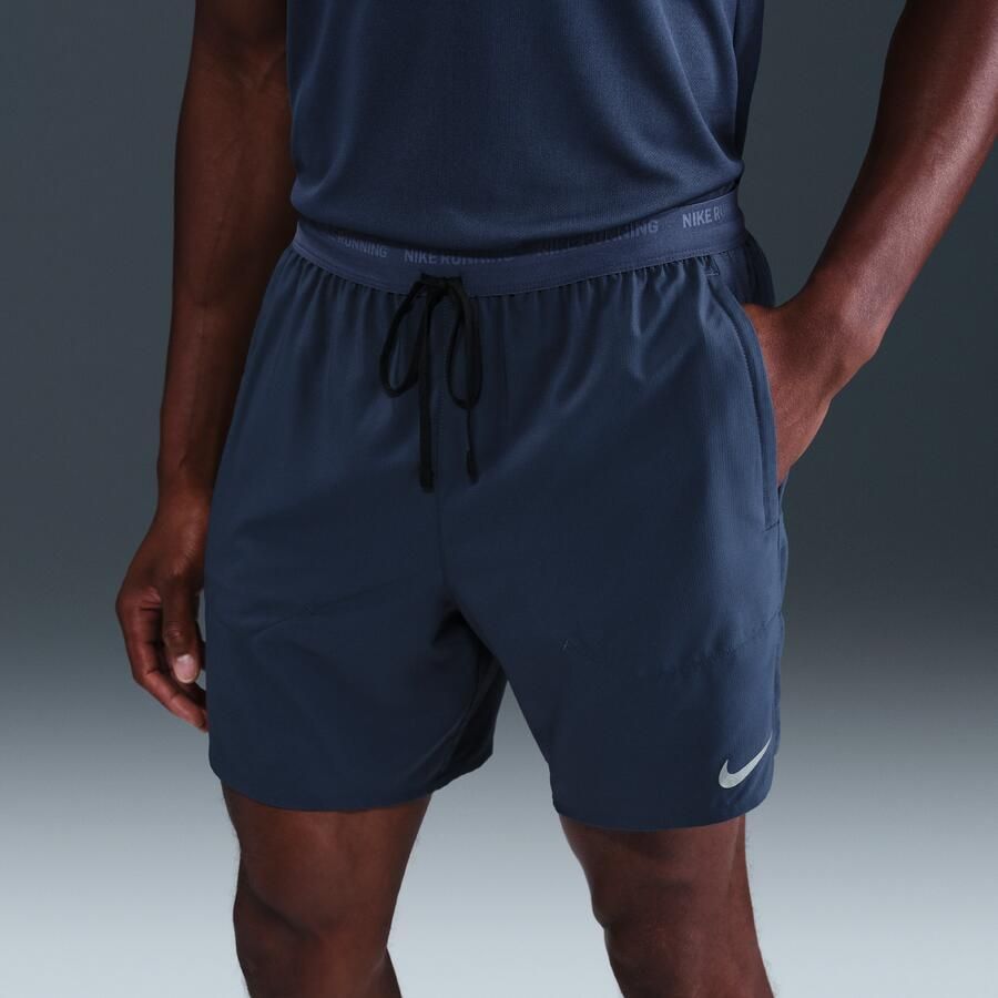 Nike Stride Dri-FIT 2-in-1 hardloopshorts voor heren (18 cm) Blauw